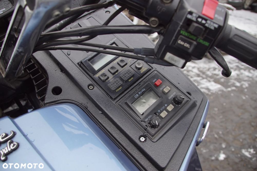 Motocykl na części - Yamaha XVZ 1300 Royal Star Venture 1294 cm3 1991R Silnik Skrzynia Szyba Lusterko Owiewka Kufer Siedzenie Laga Lampa Błotnik Manetka Antena - 13