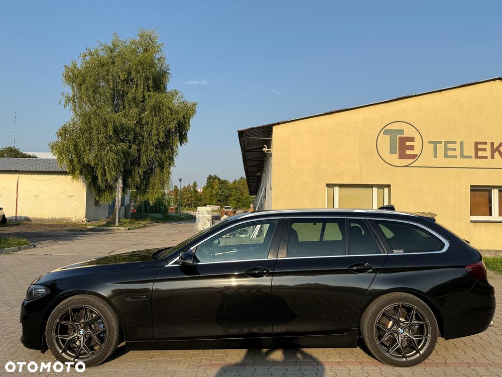 BMW Seria 5 520d xDrive - 2