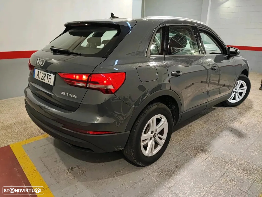 Audi Q3 45 TFSIe S tronic - 3