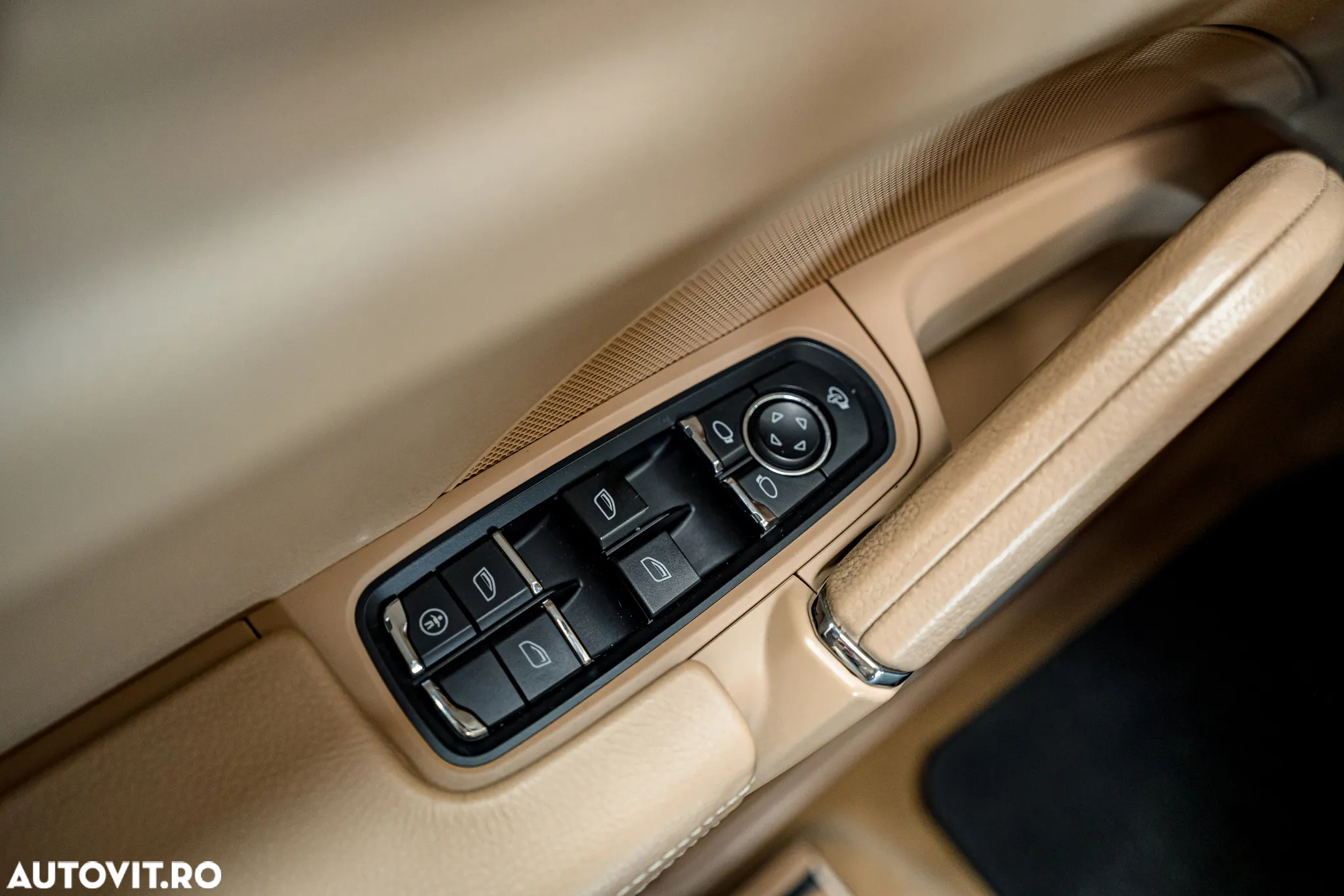 Porsche Cayenne 3.0 L V6 - 14