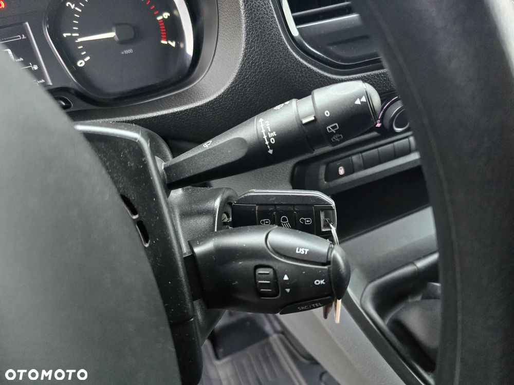 Toyota ProAce Kombi 2.0 D-4D Long 2,8t - 14