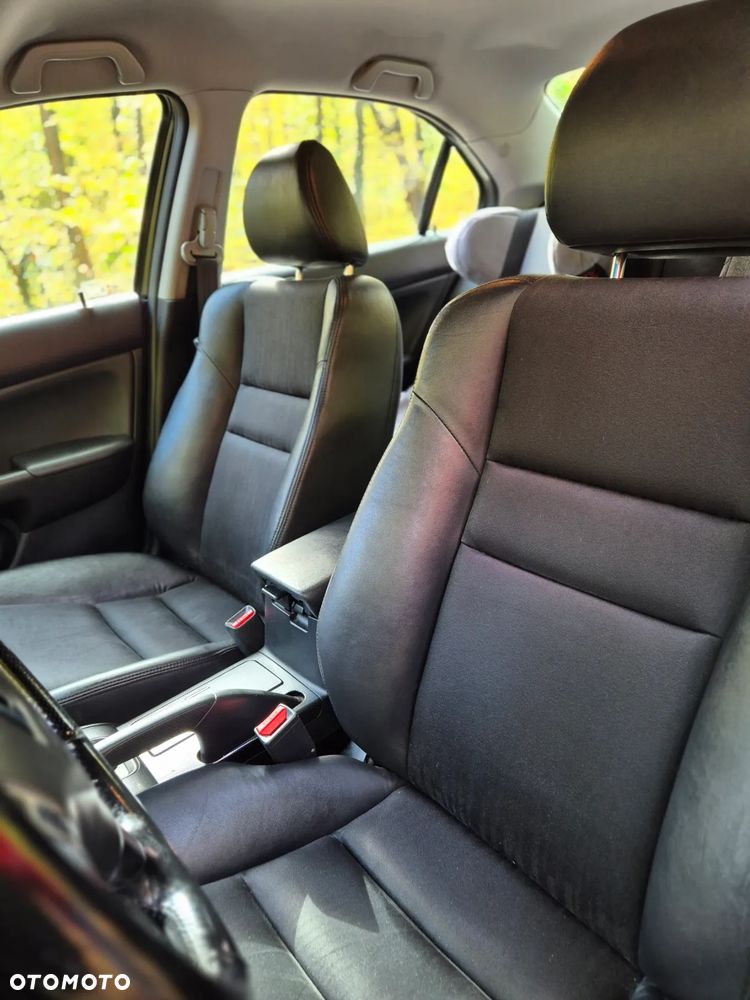 Honda Accord 2.4 Executive - 11