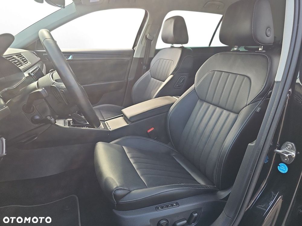 Skoda Superb 2.0 TDI SCR Style DSG - 10