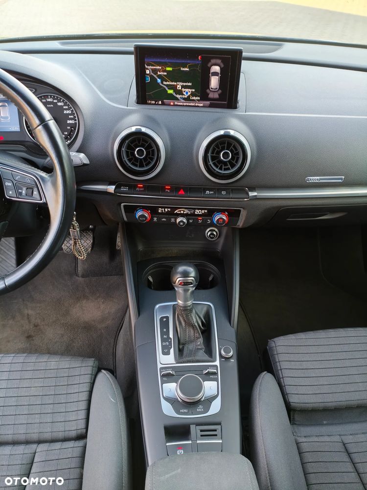 Audi A3 Sportback 1.6 TDI S tronic Attraction - 33