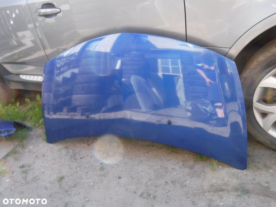 Renault Clio III maska - 1