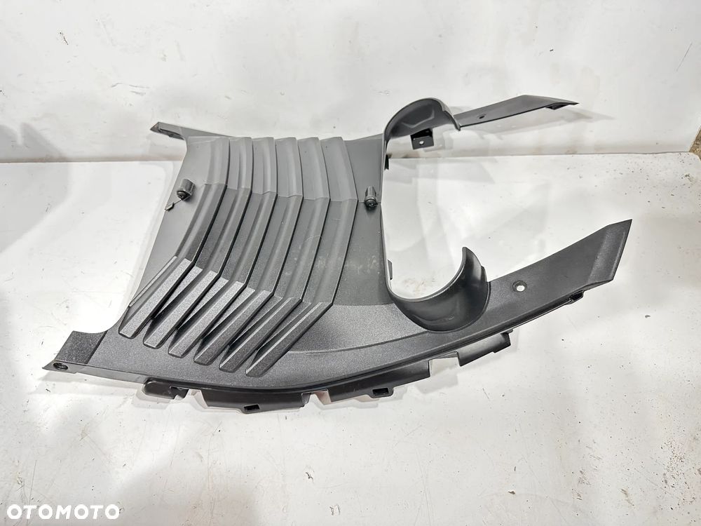 Spód nadkole tył  Piaggio 1 Active - 4