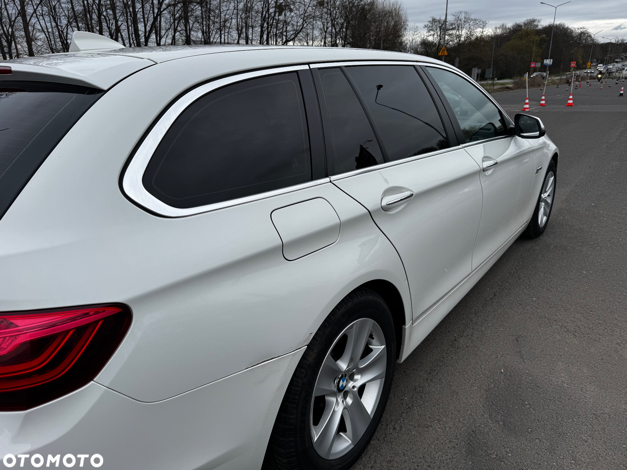 BMW Seria 5 518d - 3