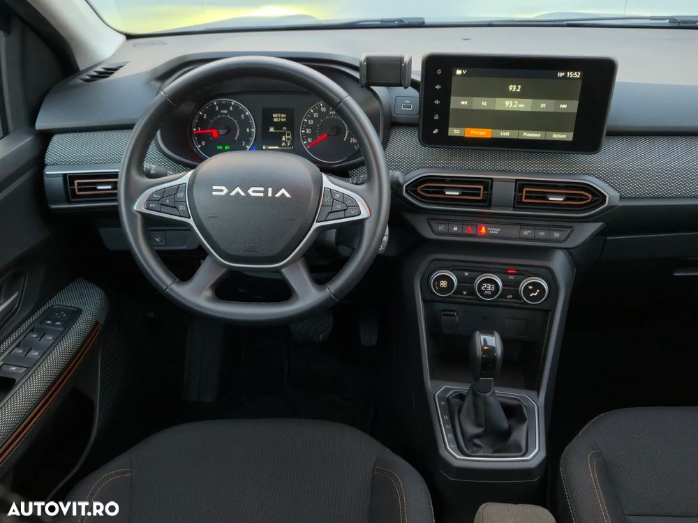 Dacia Sandero TCe 90 CVT Expression - 26