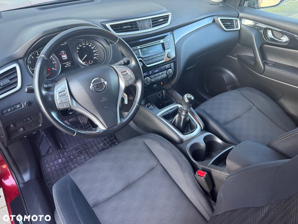 Nissan Qashqai 1.2 DIG-T N-Connecta EU6 - 18