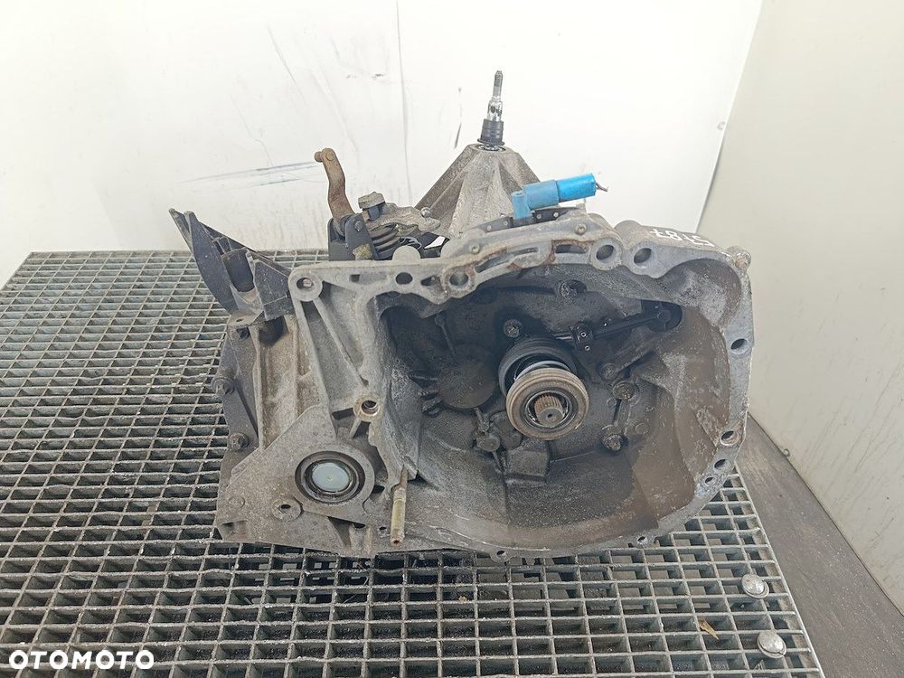 SKRZYNIA BIEGÓW MANUALNA 5 RENAULT CLIO III JH3176 1.2 16V 75KM - 1