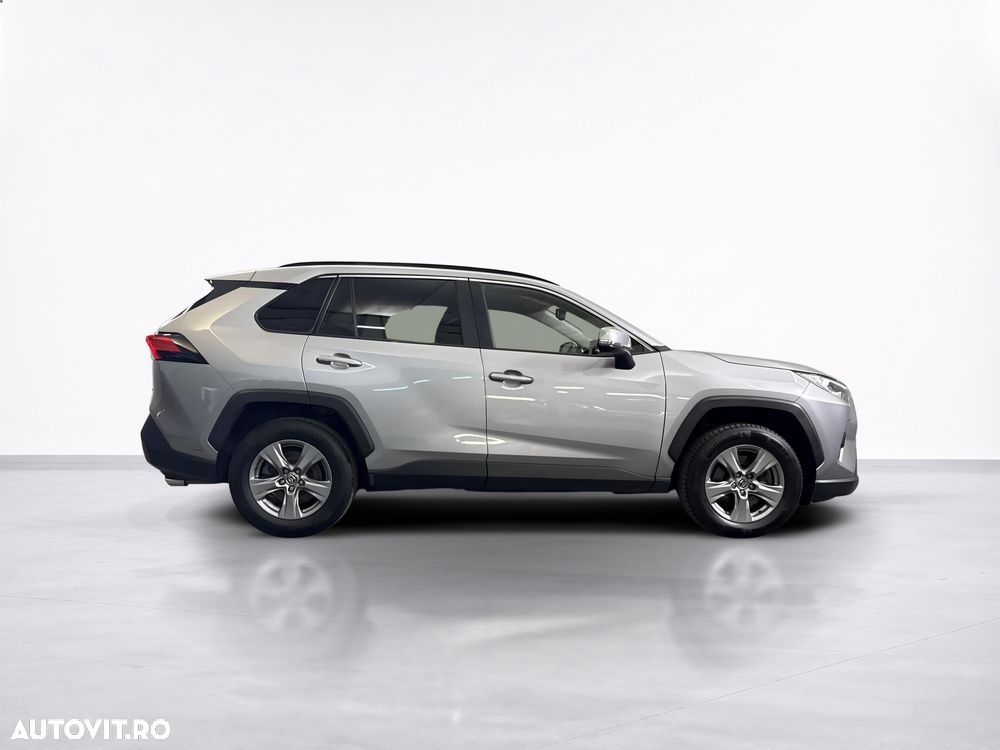 Toyota RAV4 - 7
