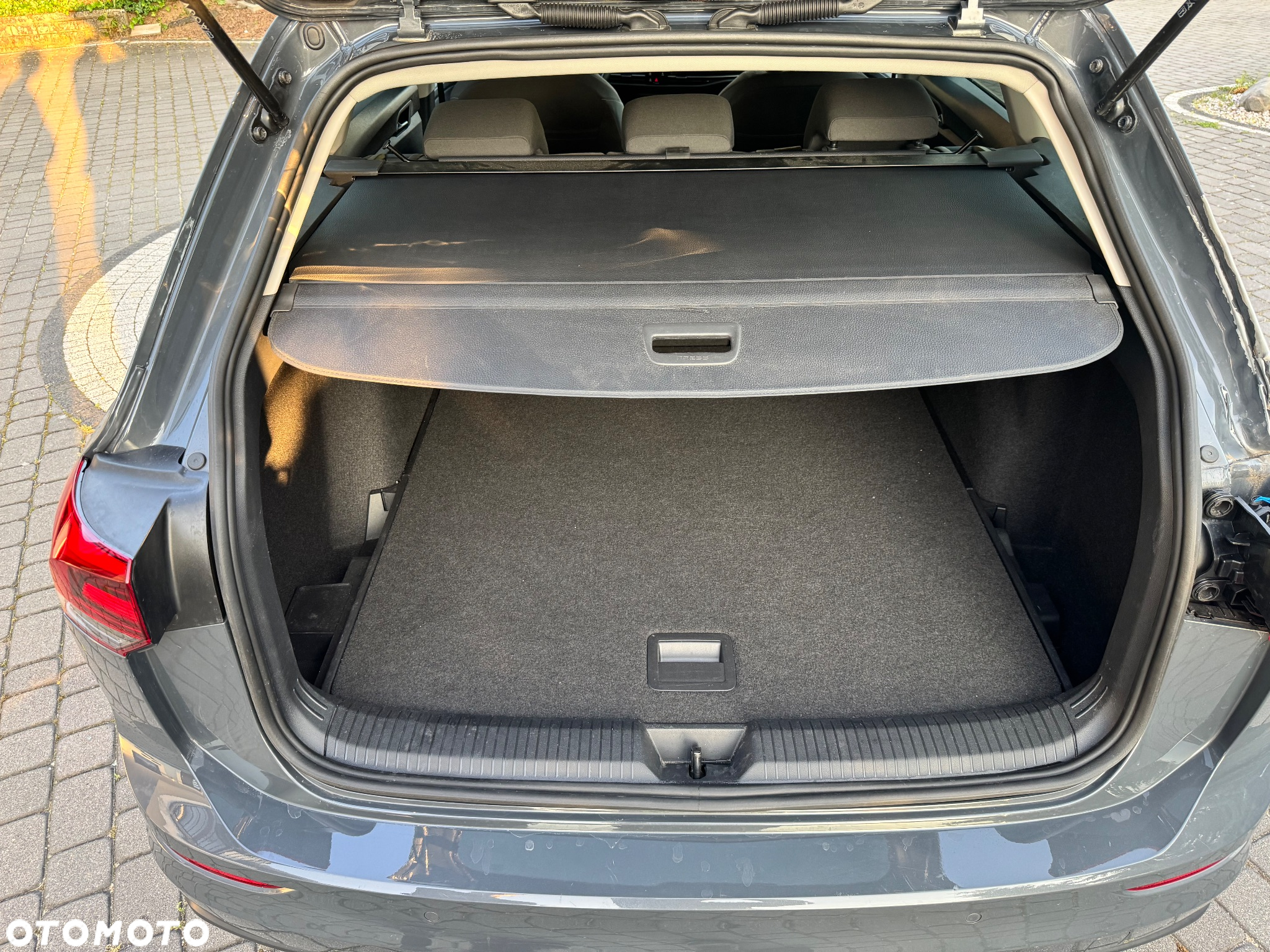 Volkswagen Golf - 16