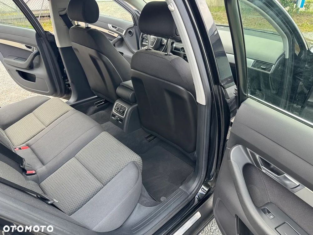 Audi A6 Avant - 30