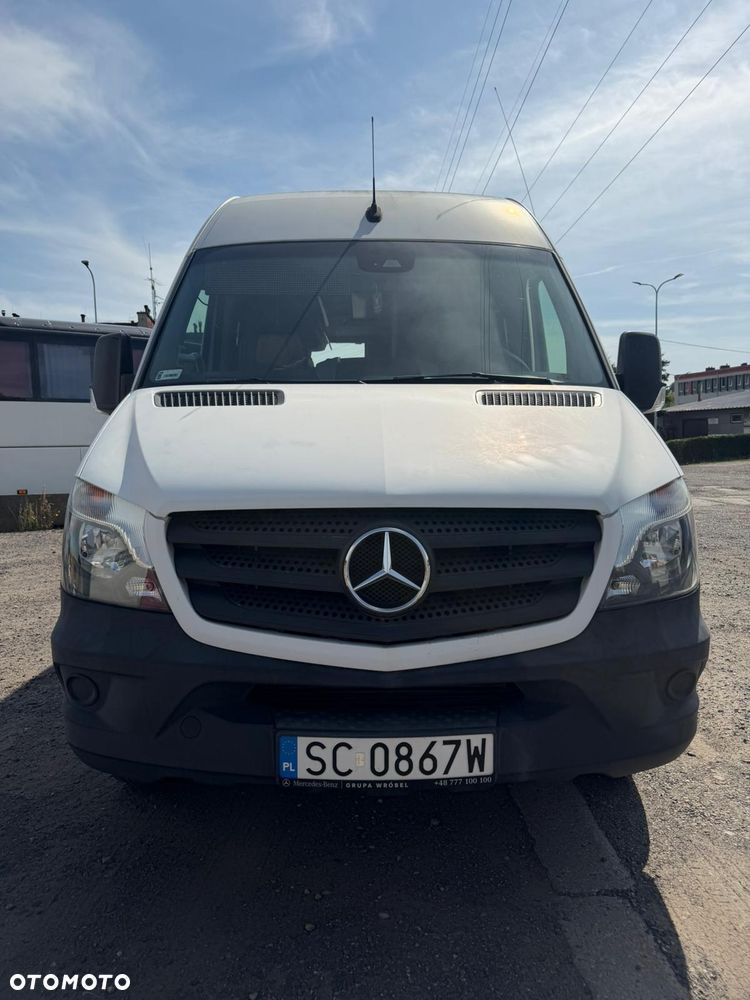 Mercedes-Benz Sprinter - 2