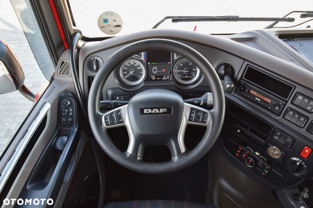 DAF XF530 / SUPER SPACE CAB / HYDRAULIKA / RETARDER / KLIMATYZACJA POSTOJOWA / ACC / NAWIGACJA / KLIMA / LEDY / FULL SPILERY / FULL OPCJA / WERSJA PREMIUM / SERWISOWANY / SPROWADZONY - 24