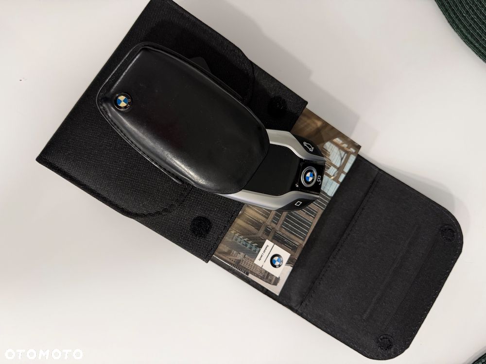 BMW Seria 7 740d xDrive - 26