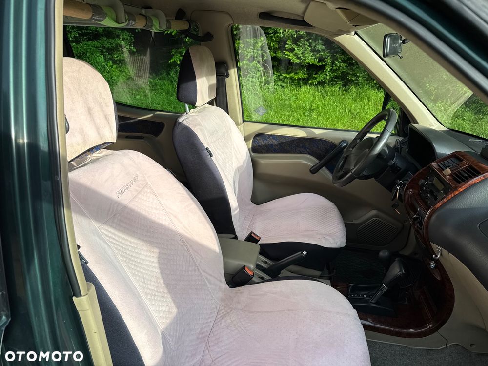 Nissan Terrano 2.7 TDi Elagance - 4