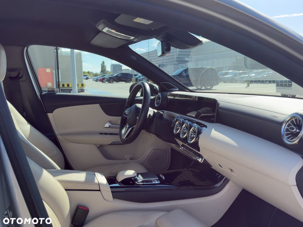 Mercedes-Benz Klasa A 200 7G-DCT - 14