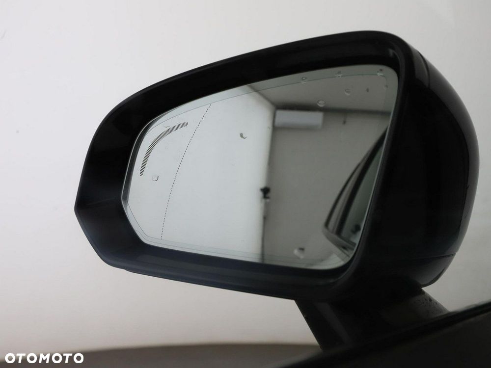 Volvo V60 T8 AWD Recharge Geartronic RDesign - 39