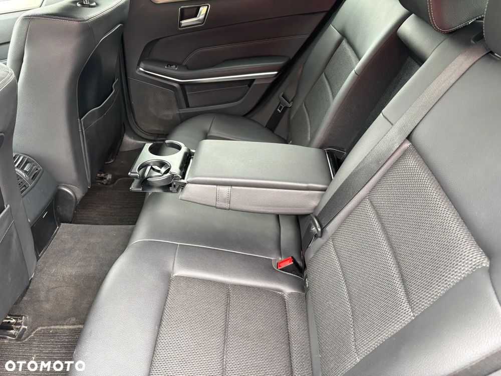 Mercedes-Benz Klasa E 250 BlueTEC 4-Matic Avantgarde - 12