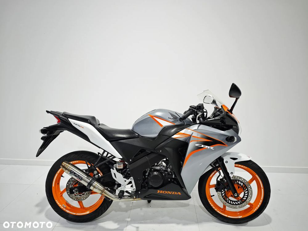 Honda CBR - 1
