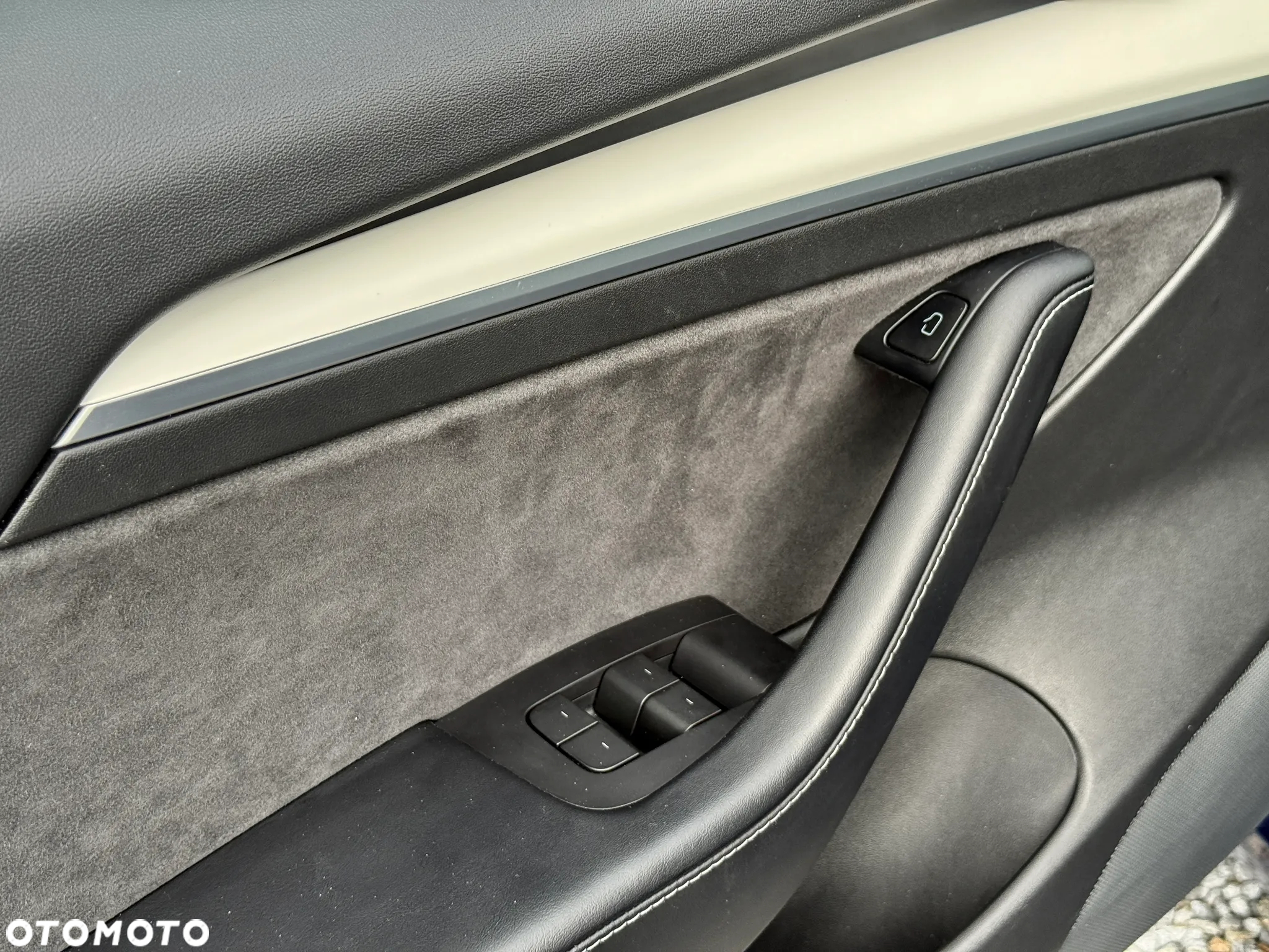 Tesla Model 3 Langstreckenbatterie Allradantrieb Dual Motor - 15