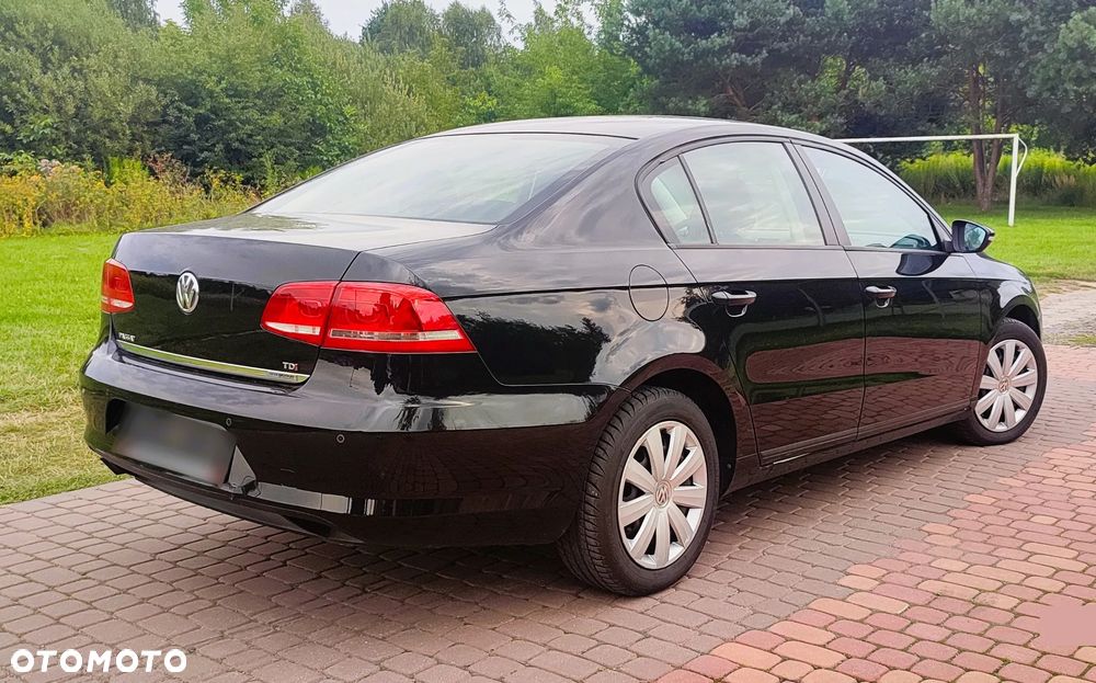 Volkswagen Passat 1.6 TDI DPF BlueMot Trendline - 5