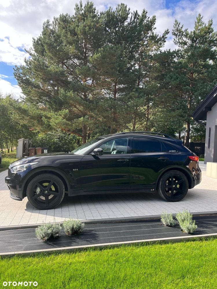 Infiniti Q70 3.0d S Premium - 4