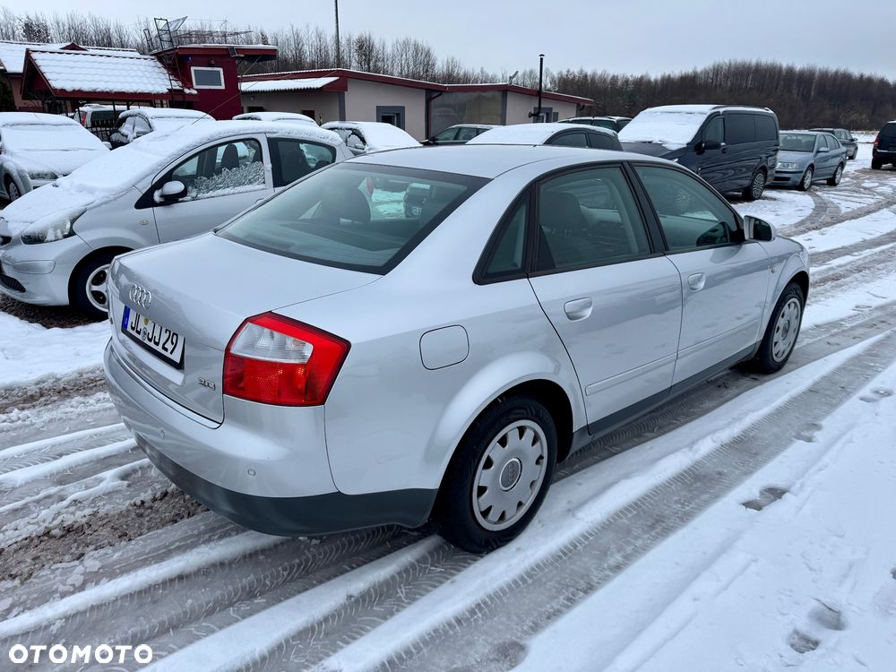 Audi A4 Limousine - 21