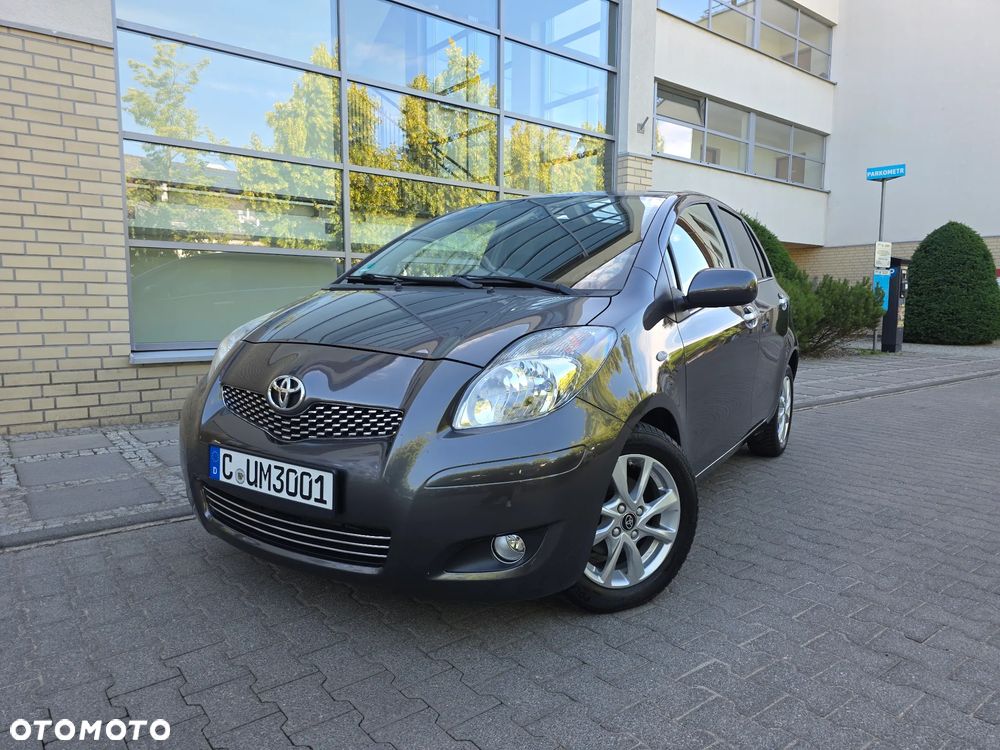 Toyota Yaris - 1