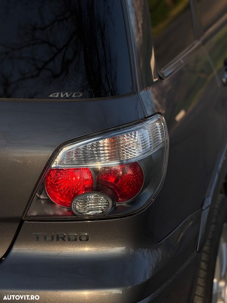 Mitsubishi Outlander 2.0 Turbo 4x4 - 14