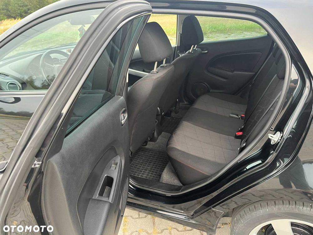Mazda 2 - 7