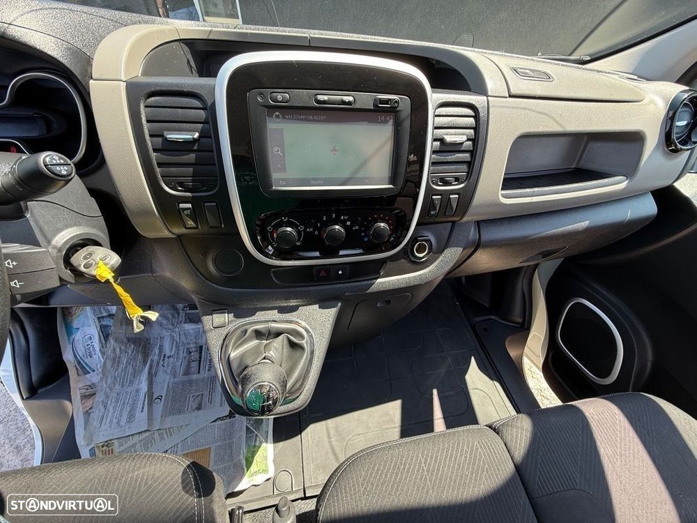 Renault Trafic 1.6 dCi L2H1 1.2T - 23