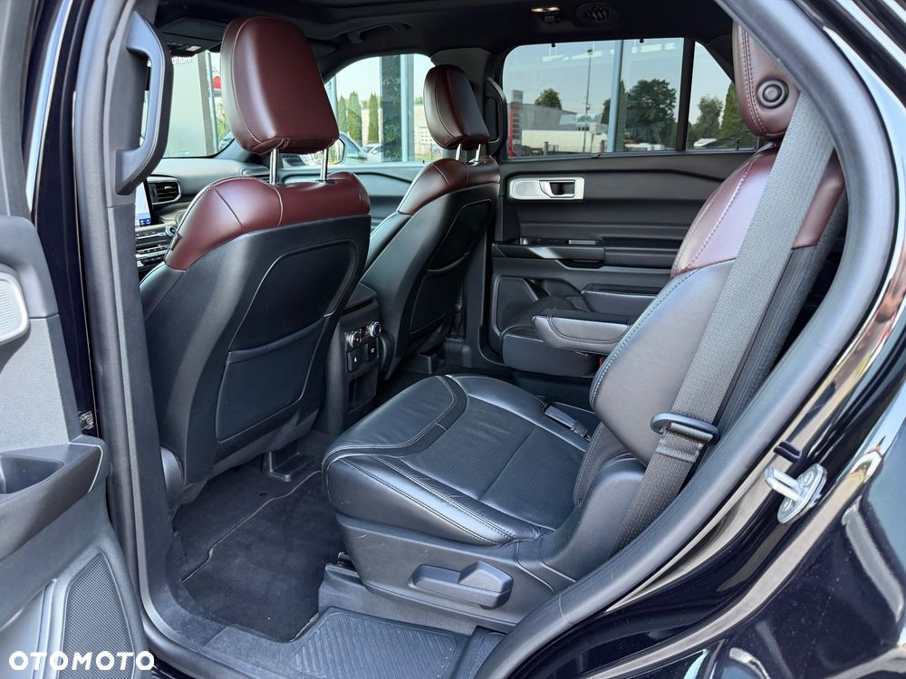 Ford Explorer - 12