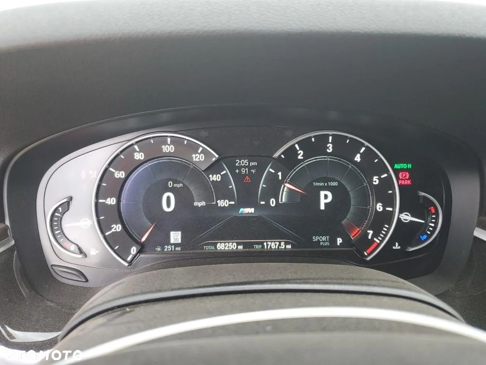 BMW Seria 5 540i xDrive Sport Line sport - 9