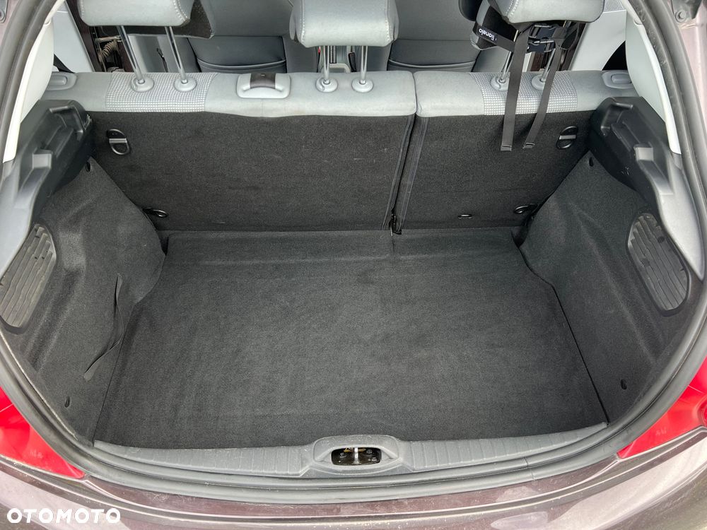 Peugeot 208 1.4 VTi Allure - 36