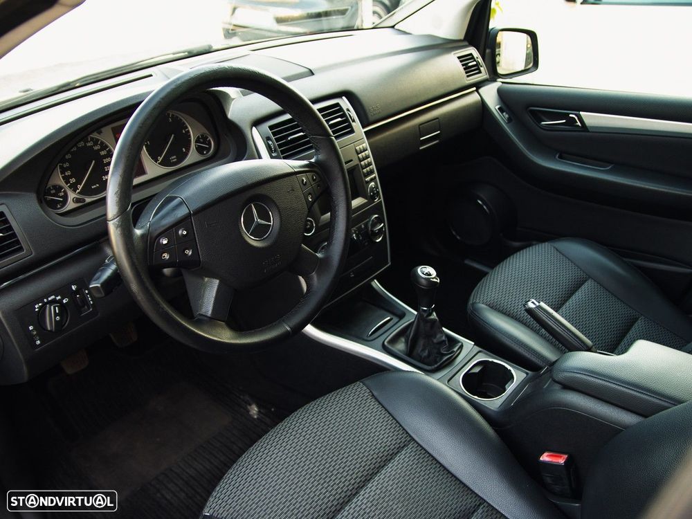 Mercedes-Benz B 180 CDi - 8