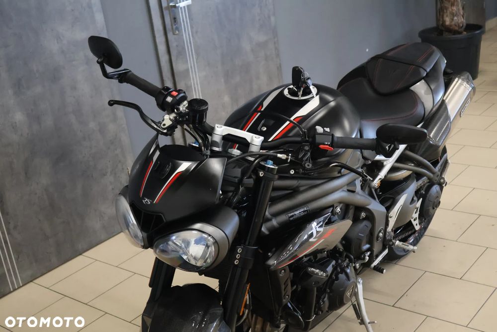 Triumph Speed Triple - 1