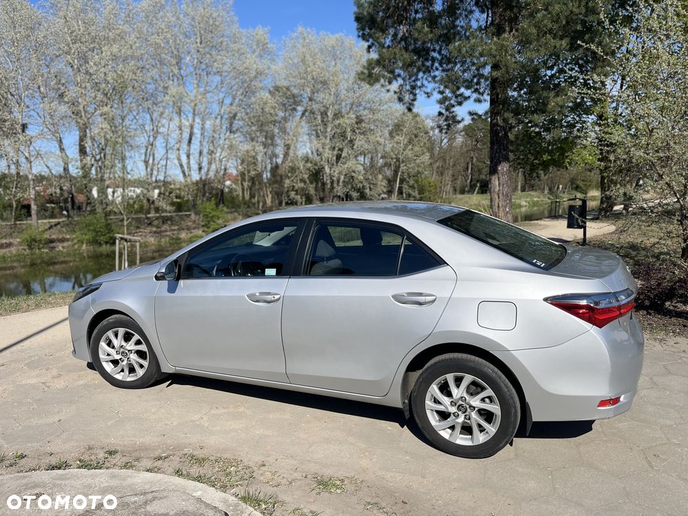 Toyota Corolla - 3
