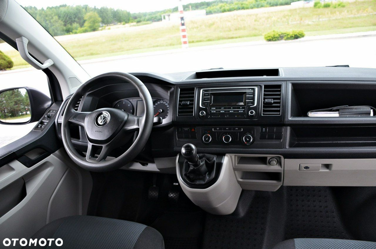 Volkswagen Transporter - 18