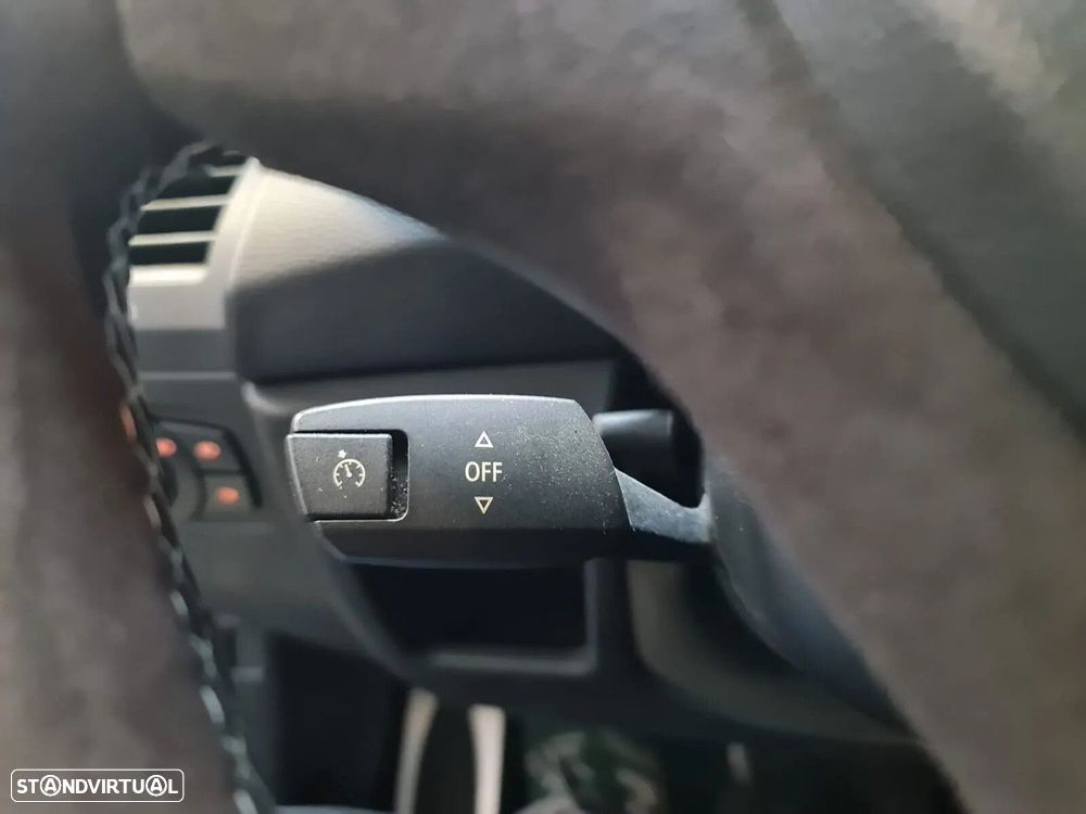 BMW 118 d Pack M - 2