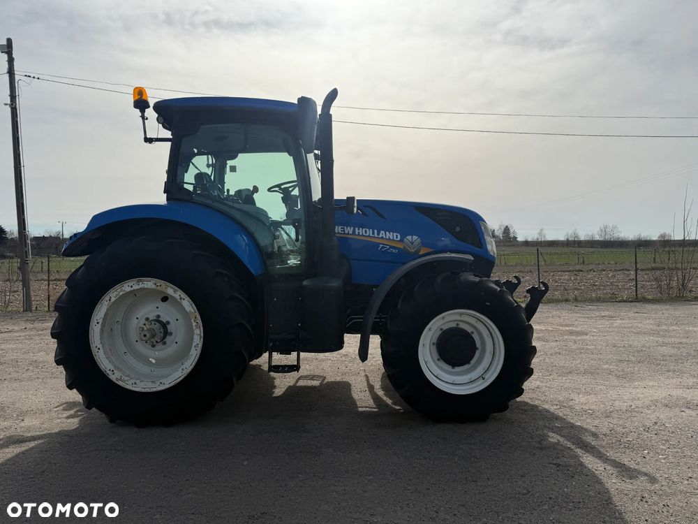 New Holland T 7.210 - 4