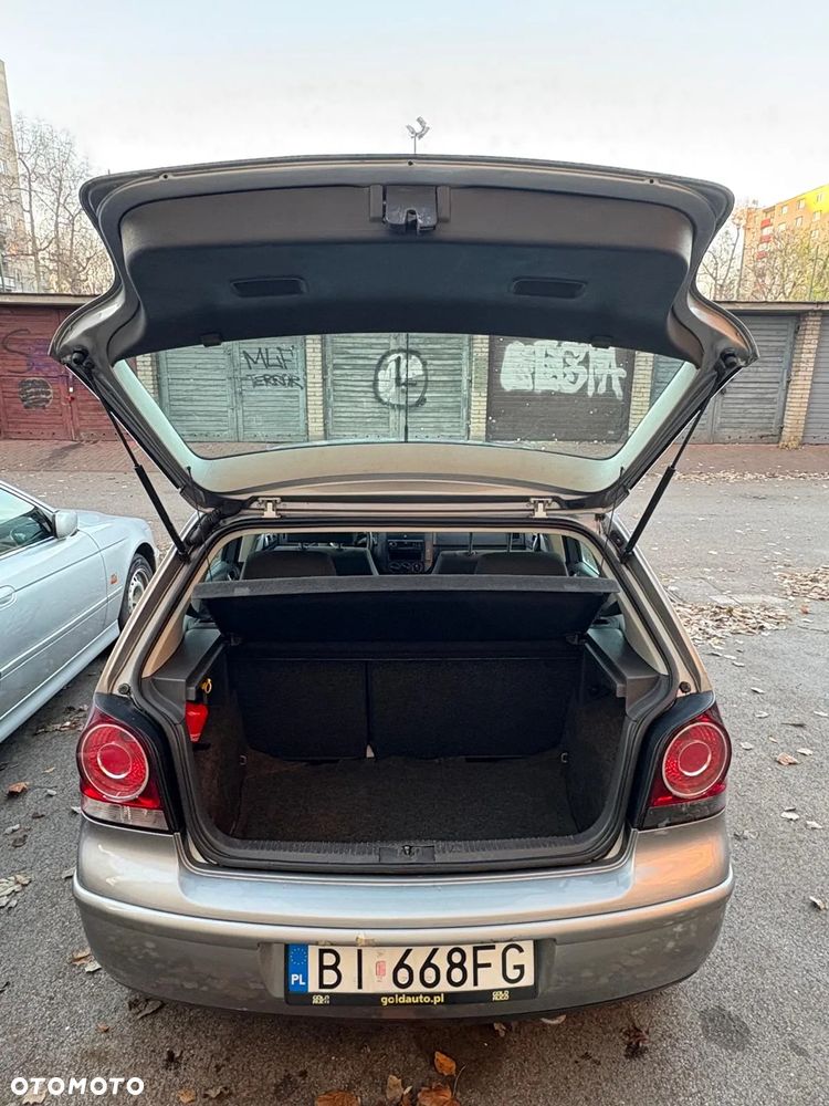 Volkswagen Polo 1.4 16V Trendline - 5