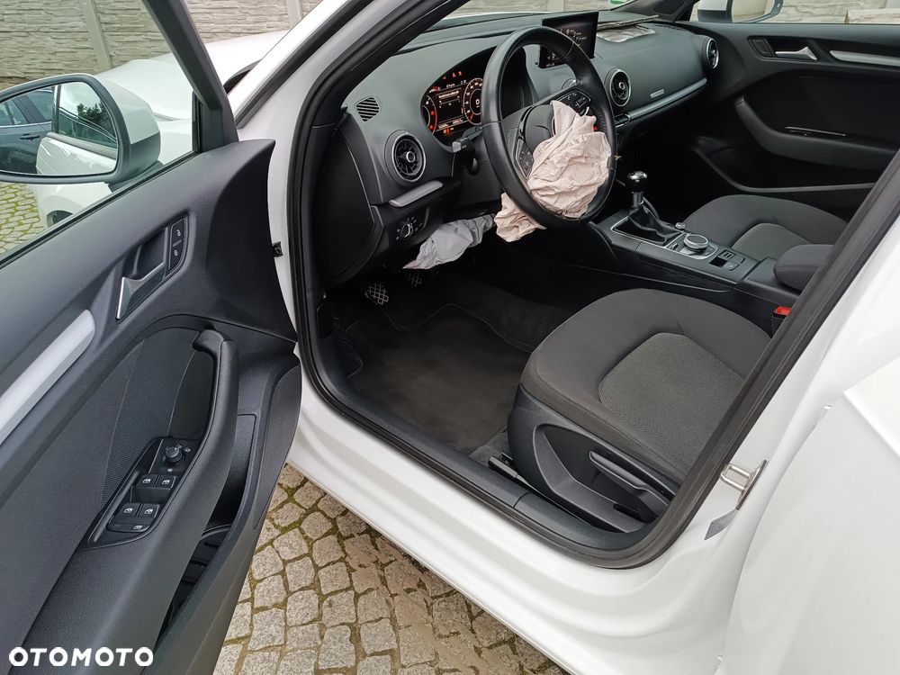 Audi A3 Sportback 2.0 TDI - 9