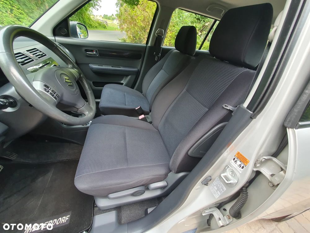 Suzuki Swift 1.3 GS / Premium 4WD - 10