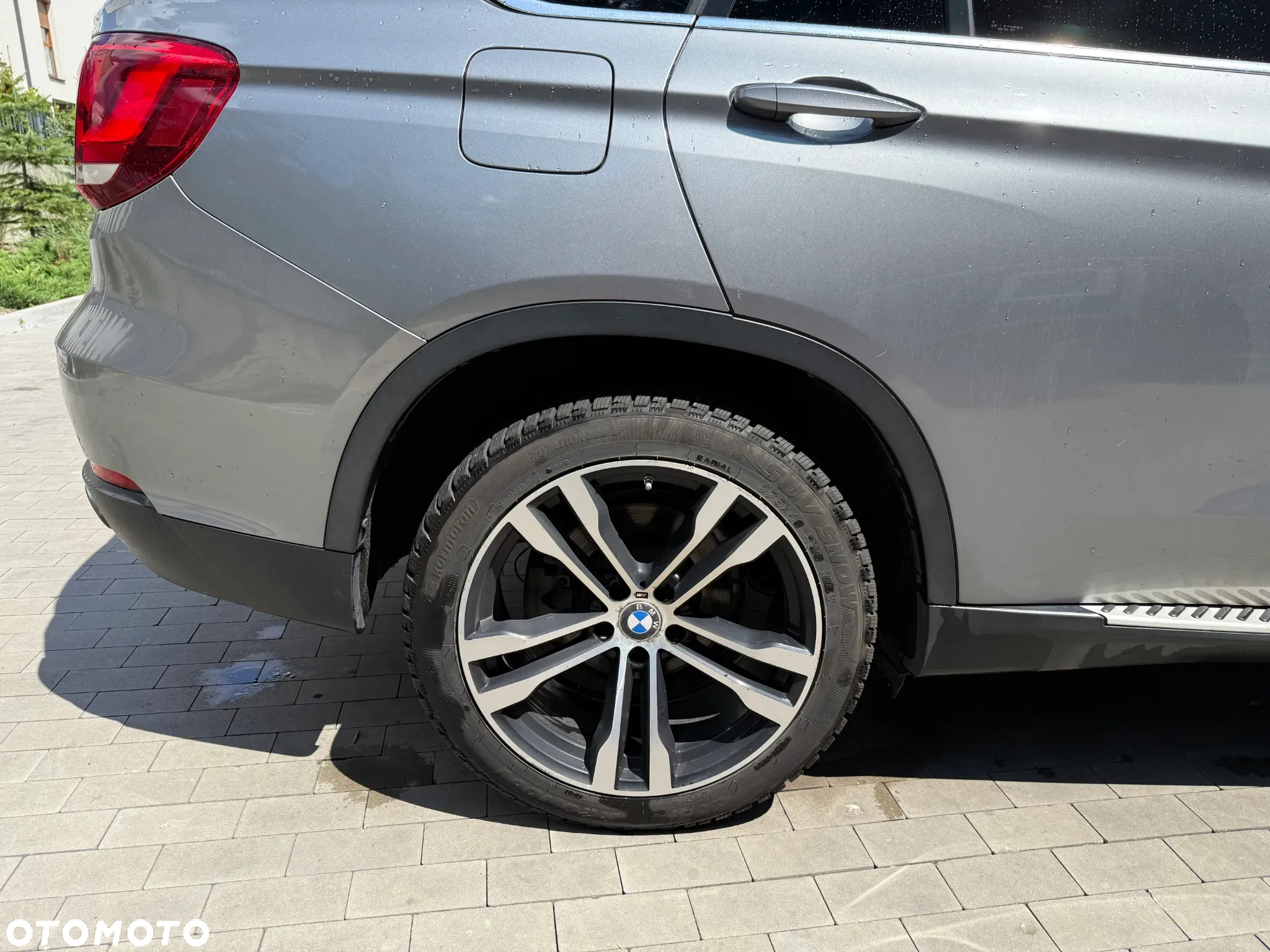 BMW X5 xDrive35i - 17