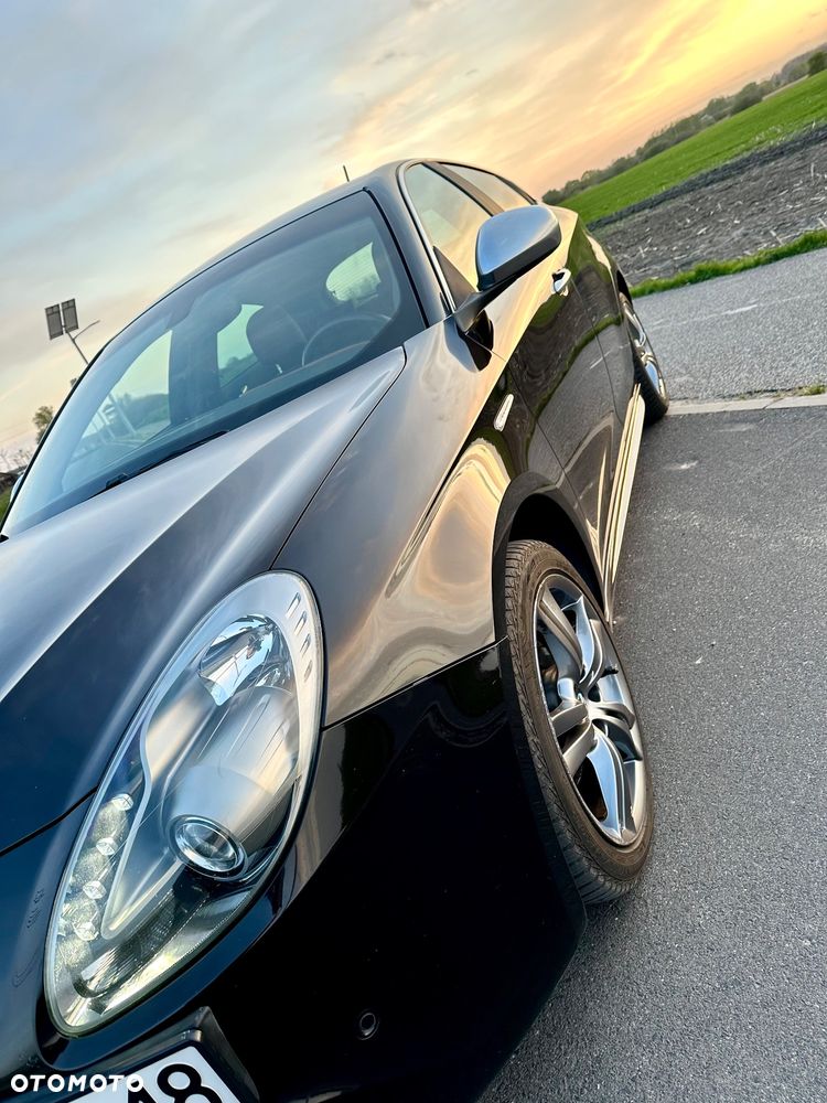Alfa Romeo Giulietta 1.6 JTDM 16V - 11
