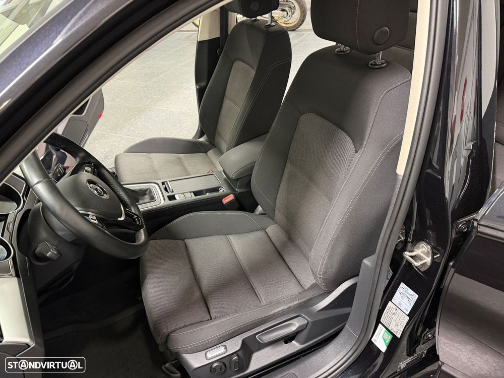VW Passat Variant 1.6 TDI Confortline - 20