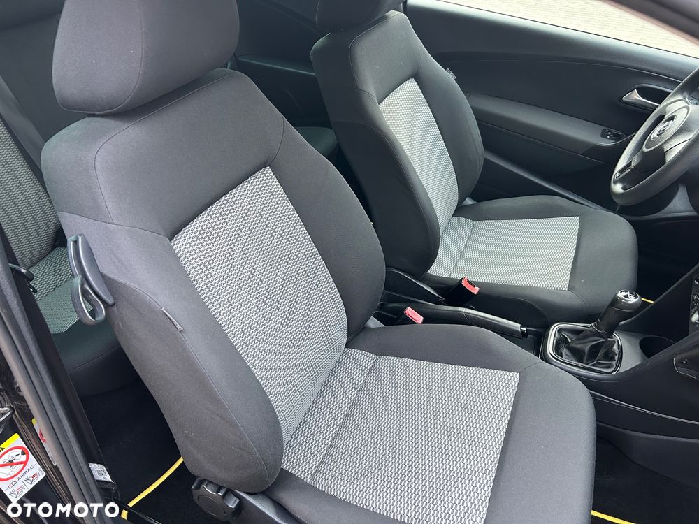 Volkswagen Polo - 8