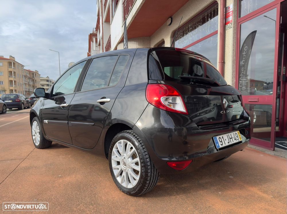 Renault Clio 1.2 16V Dynamique S - 11